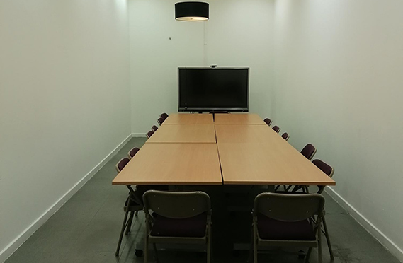 Crompton library meeting room